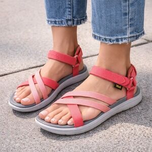 Teva Tirra Women 9 Sport Sandals Coral Pink‎ Adjustable Straps Hiking Walking